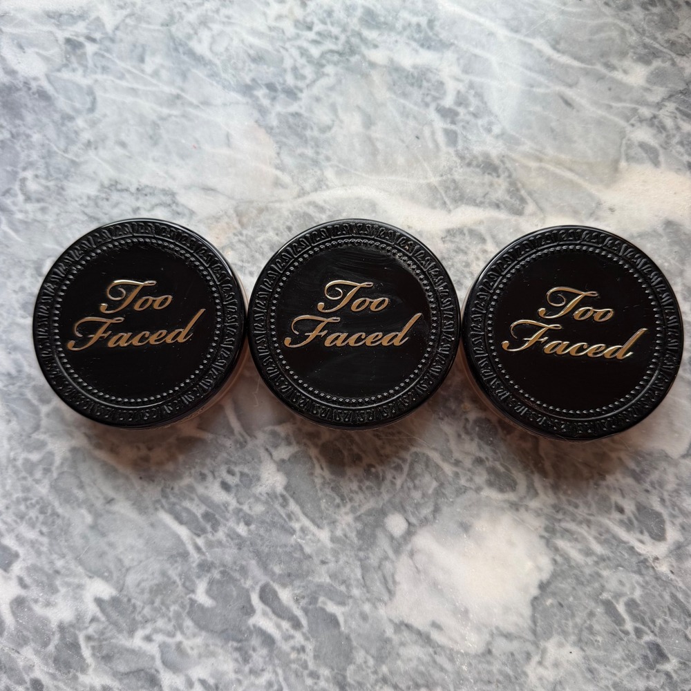 Too Faced Born This Way Multi-Use Complexion Pressed Powder Foundation